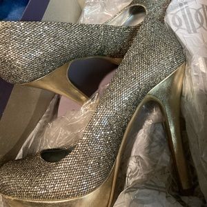 Jennifer Lopez shoes